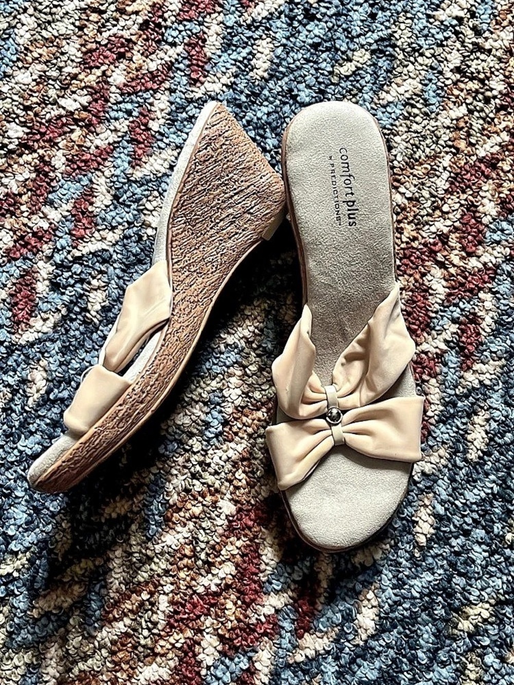 Comfort Plus by Predictions Bow-Detail Heeled Sandals in Beige